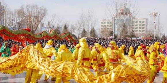 非遗·社火共欢腾丨嘉峪关市2026年社火展演圆满举行